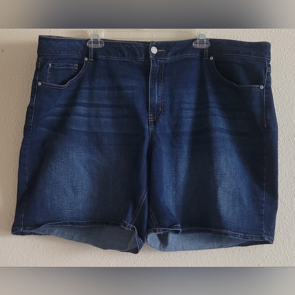 Cato Sz 22W Hi-Rise Denim Shorts